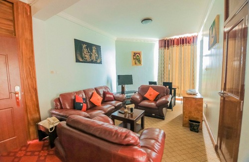 Kinazi Hotel | Palast Rock Hotel