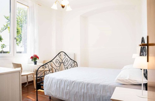 Torre Pallavicina House | Palazzo Barbò (historical medieval palace) relax outdoors, great for vacation or work