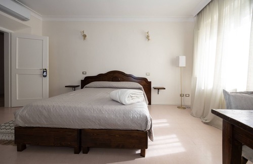 Borghi House | Palazzo Gessi Room and Breakfast