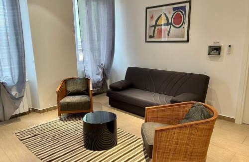 Rione San Maurizio Apartment | Palazzo Proietti 4