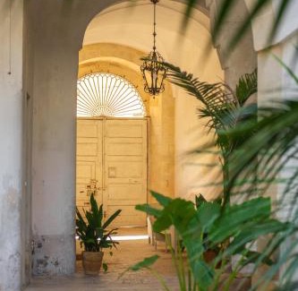 Spongano House | Palazzo Rizzo