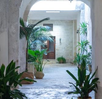 Spongano House | Palazzo Rizzo