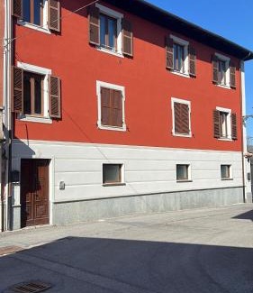 Lesegno Apartment | Palazzo Rosso