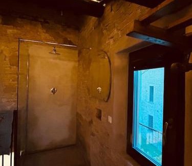 Ferrara Historic Centre Apartment | PALAZZO SABBIONI Romantic apartment with kitchen park view