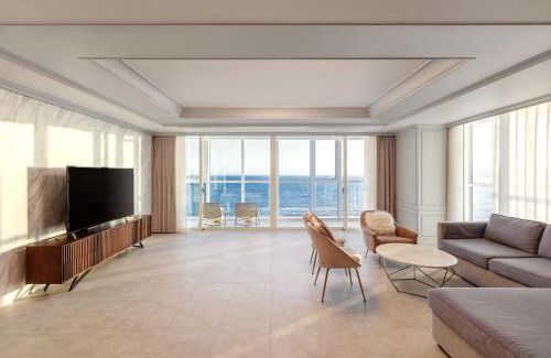 Haeundae Resort | Pale De Cz Condo