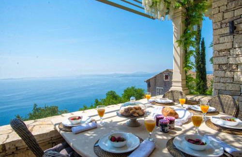 Nisaki Villa | Paleopetres Blanche - Private Pool - Sea Views - Nissaki - North East Coast -