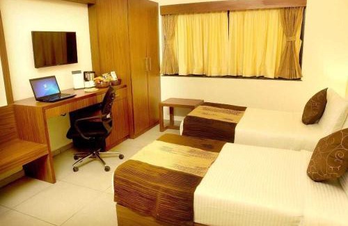 Padadhari Hotel | Palette The Royal Castle Resort Rajkot