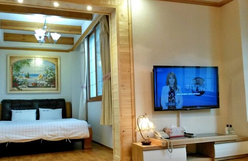Gongsan-dong Hotel | Palgongsan Youth Hostel