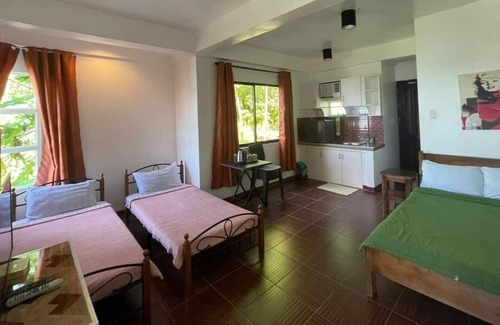 Caticlan House | palhi resort sungriz