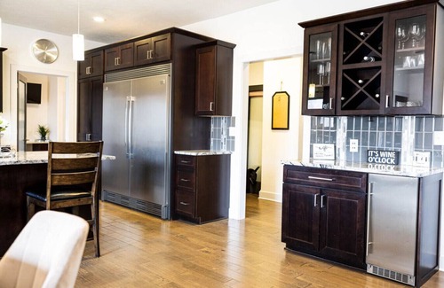 Omaha House | Palisades Paradise Sleeps 15 Firepit Golf Games and Good Eats