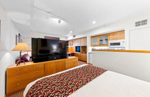 Olympic Valley Apartment | Palisades Tahoe Lodge Rentals Studio #115