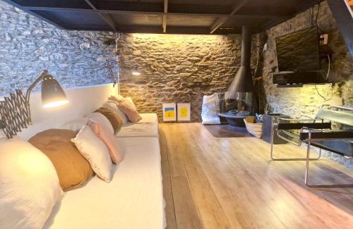 Llavorsi House | Paller rústic de muntanya amb estil i acollidor by RURAL D'ÀNEU