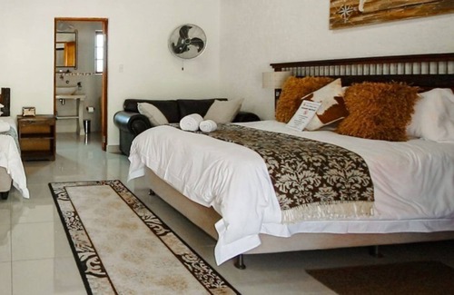 Ghanzi Hotel | Palm Afrique Lodge Botswana