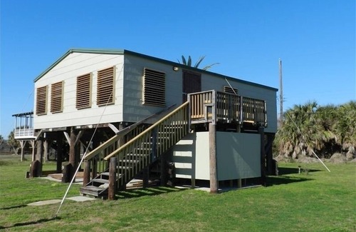 Pirates Beach Cottage | Palm Beach Afforable Fun Getaway! NEAR PIRATES BEACH