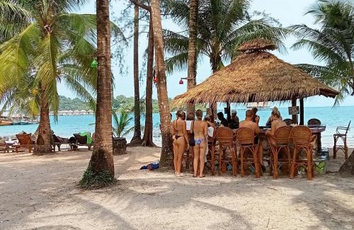 Koh Rong Resort | Palm Beach Bungalow Resort