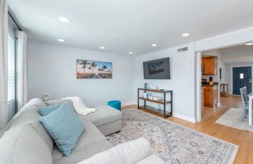 Palm Beach Gardens House | Palm Beach Charming Home Mins from Beach