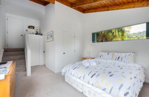 Ostend Bed & Breakfast | Palm Beach Tranquil B&B
