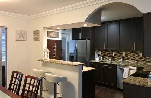 West Palm Beach House | ★ PALM BEACH VACATION HOME Disinfected 4BD 2 BR & GAME ROOM 🏝