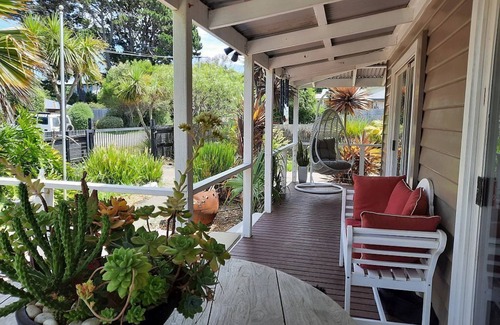 Sunset Strip House | Palm Breeze at Sunset Strip