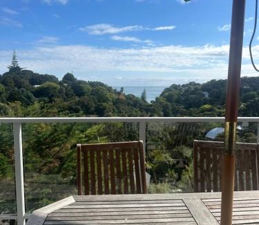 Palm Beach Apartment | Palm Breeze Premium Seaview 95m Villa-Waiheke Island Resort