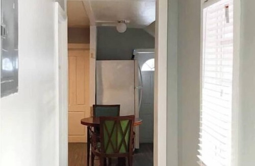Nassau House | Palm Breeze Villa: 5 min walk to beach and bars