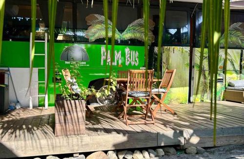 Trois-Rivieres Boat Rental | Palm Bus