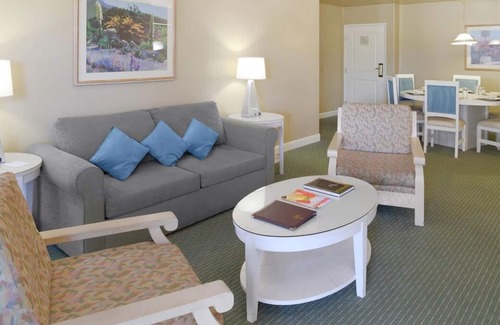 Canyon Corridor Resort | Palm Canyon Resort - Palm Springs, CA. 1 Bedroom Villa, 1 Bath. Sleeps 4