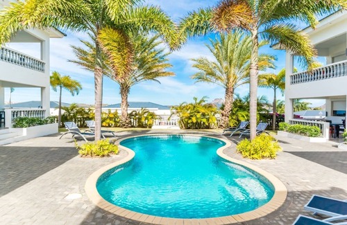 Jan Thiel Apartment | Palm Cottage: Tropical Hideaway in Jan Thiel District