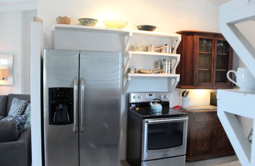 Bravos de Boston House | Palm Cottages - The Palm Cottage - LUSH TROPICAL OASIS