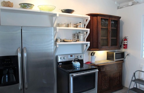 Bravos de Boston House | Palm Cottages - The Palm Cottage - LUSH TROPICAL OASIS