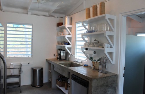 Bravos de Boston House | Palm Cottages - The Palm Cottage - LUSH TROPICAL OASIS