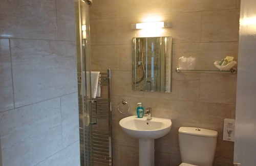 Weymouth Bed & Breakfast | Palm Court