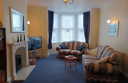 Weymouth Bed & Breakfast | Palm Court