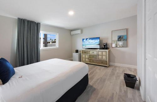 Clearwater Hotel | Palm Cove Motel