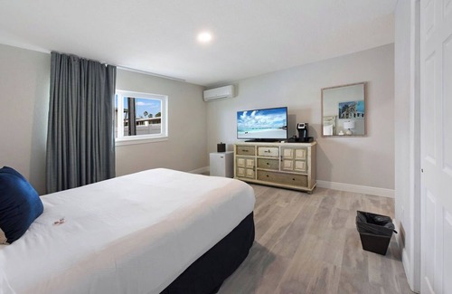 Clearwater Hotel | Palm Cove Motel