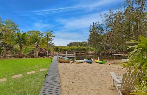 Umina Beach Apartment | Palm Cove Retreat Downstairs Apartment