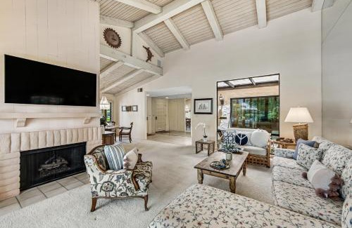 Palm Desert Apartment | Palm Desert Charm Permit