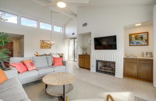 Palm Desert Apartment | Palm Desert Condo with Patio and Golf Course Views