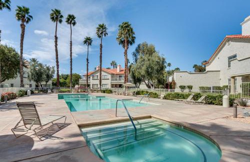 Palm Desert Apartment | Palm Desert Condo with Patio and Community Perks!