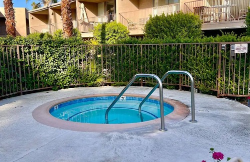 Palm Desert Condo | Palm Desert Getaway - 2 bedroom condo