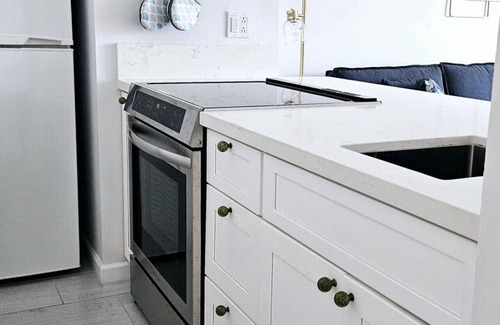 Palm Desert Condo | Palm Desert Studio at Shadow Mountain Resort.steps to El Paseo`s Charms