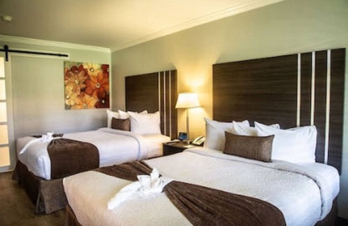 Thousand Oaks Hotel | Palm Garden Hotel