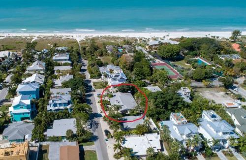 Holmes Beach Villa | Palm Haven Beach Side Villa