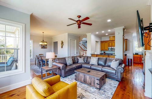 St. Marys Condo | Palm-lined Home, Dock Access, Firepit, & Balconies