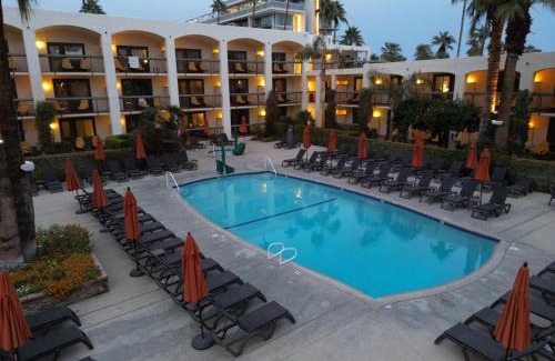 Downtown Palm Springs Hotel | Palm Mountain Resort & Spa