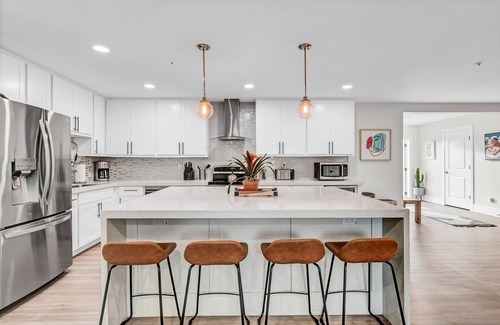 South Scottsdale House | Palm Oasis by LuxeKey | Pool & Spa in Scottsdale w/Camelback Mountain View