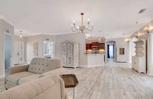 Palm Coast House | Palm Oasis: Heated pool