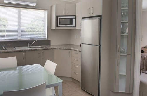 Whangamata Hotel | Palm Pacific Resort and Motel