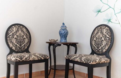 Centro House | Palm Paradise House