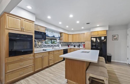 Flagler Beach House | Palm Paradise Waterfront Home - Flagler Beach - Dock - Pet Friendly - Close To The Beach
